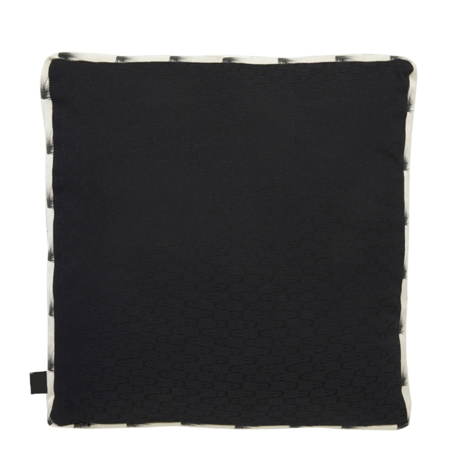 HANA KASURI - Home - Home accessories - Cushion