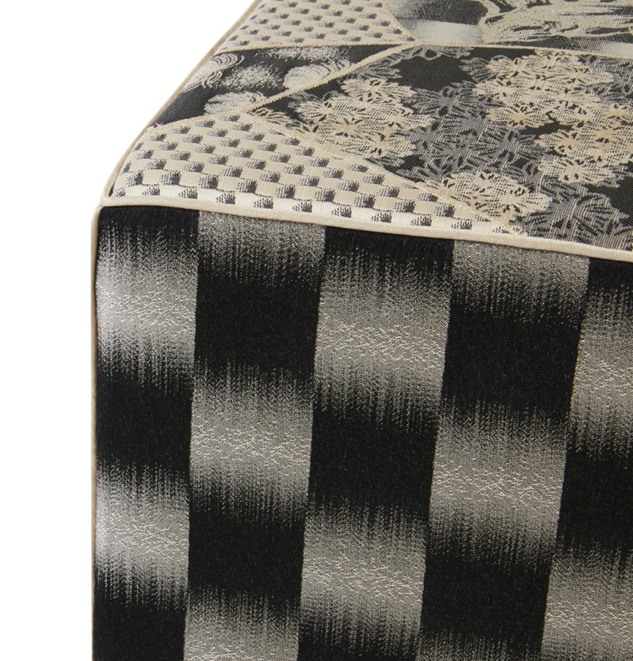 HANATSUGI POUF CUBO - Home - Home accessories - Cubo pouf