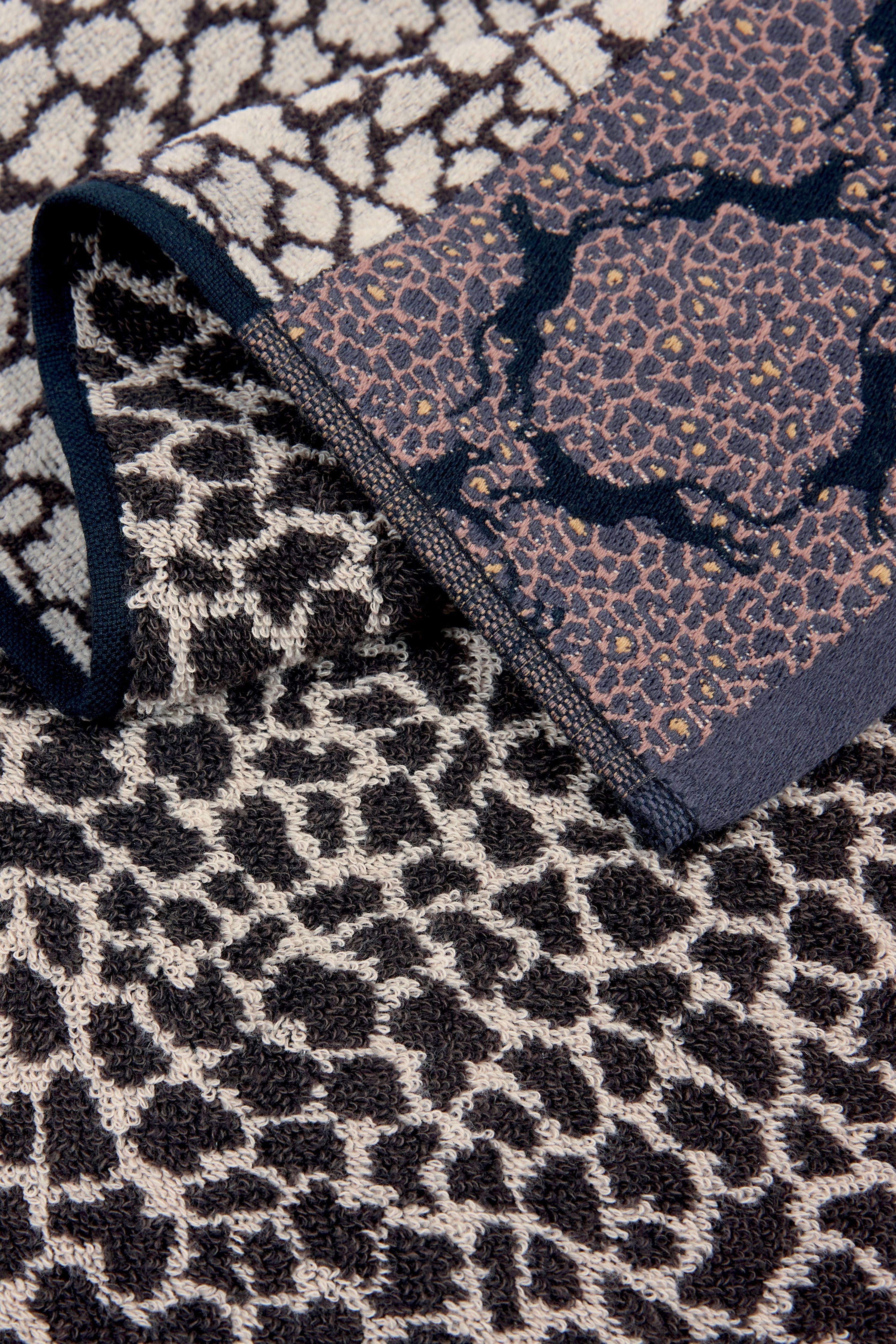 ARUBINO Hand Towel