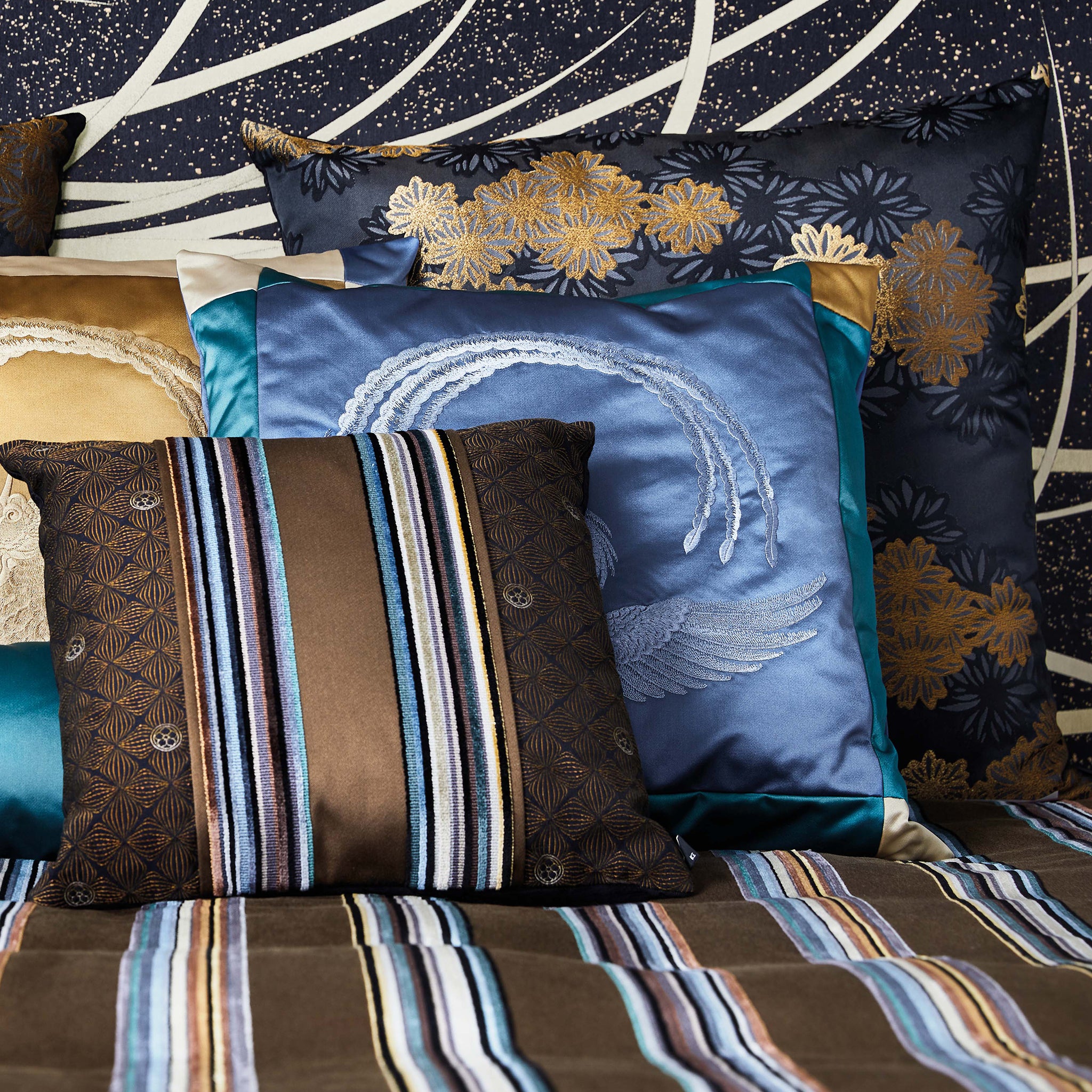 HANA KIRIKO Cushion 50x50cm - K三