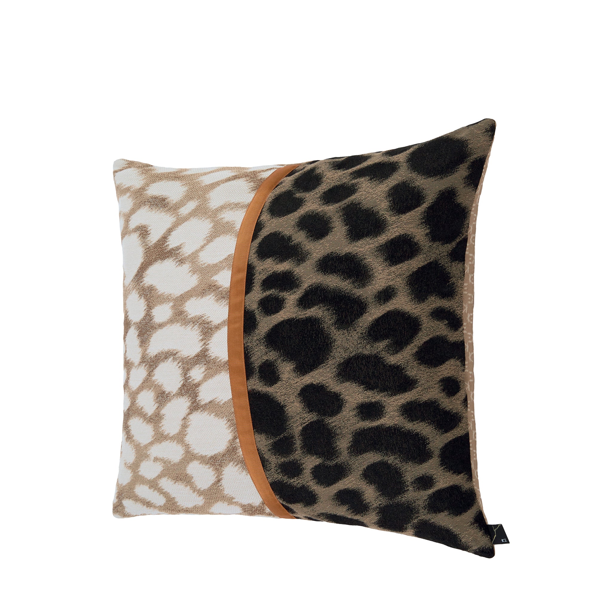 HANTEN HAMA Cushion 40x40cm - K三