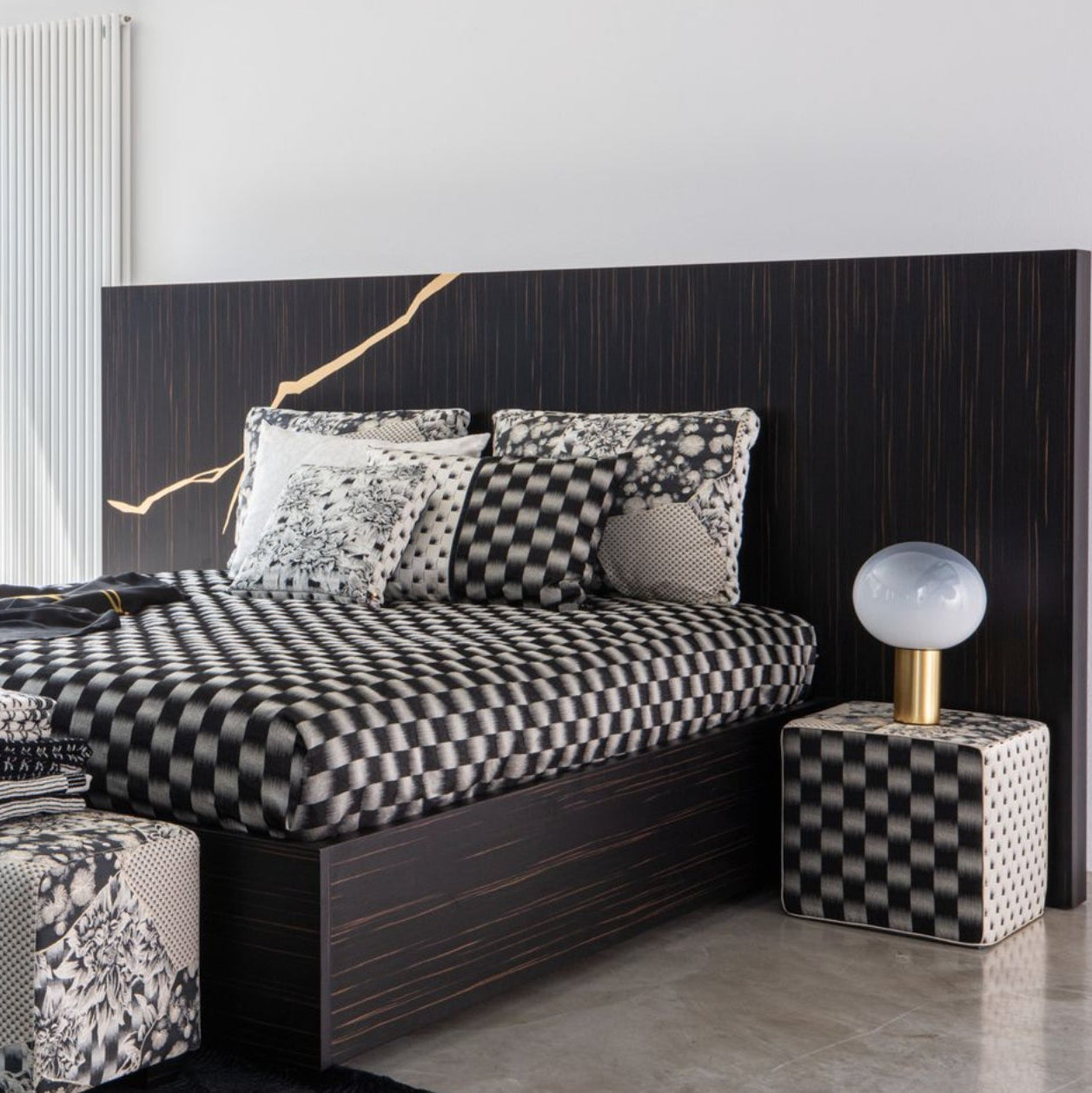 HANATSUGI Cubo Pouf - K三