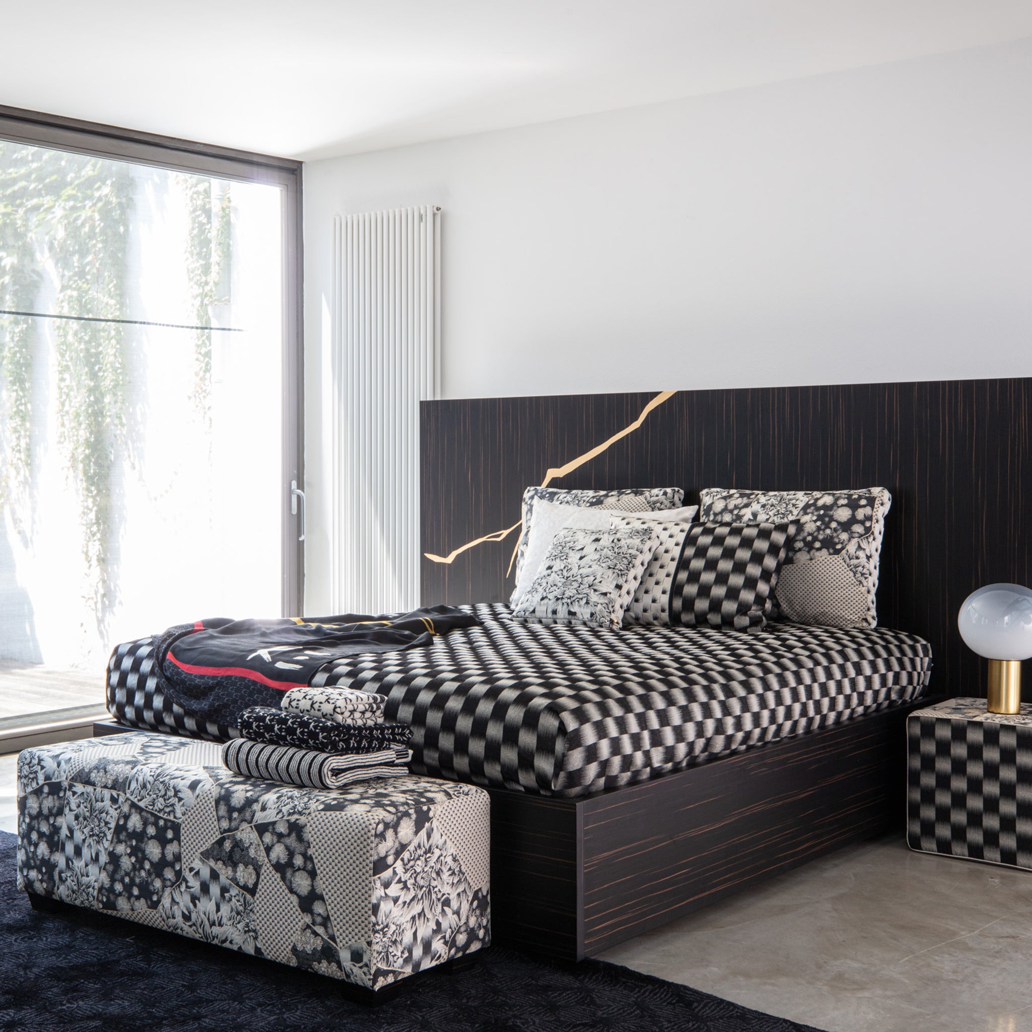 KAEDE IKAT Cushion 50x70cm - K三