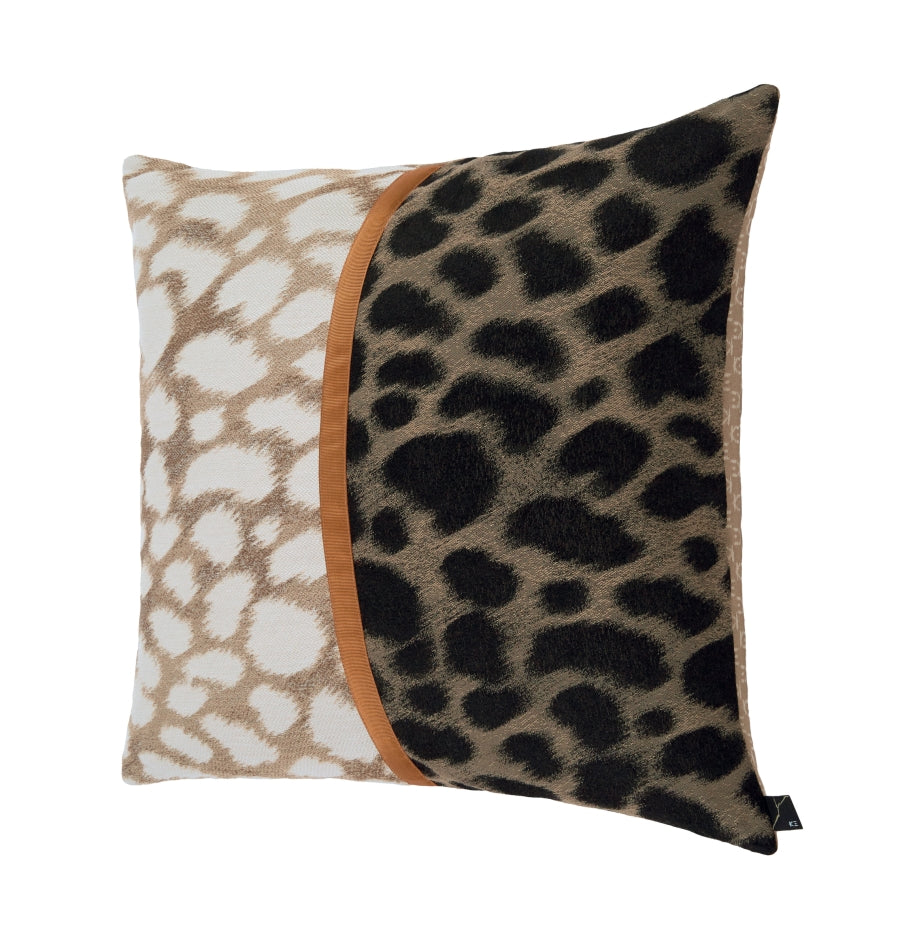 HANTEN HAMA - Home - Home accessories - Cushion