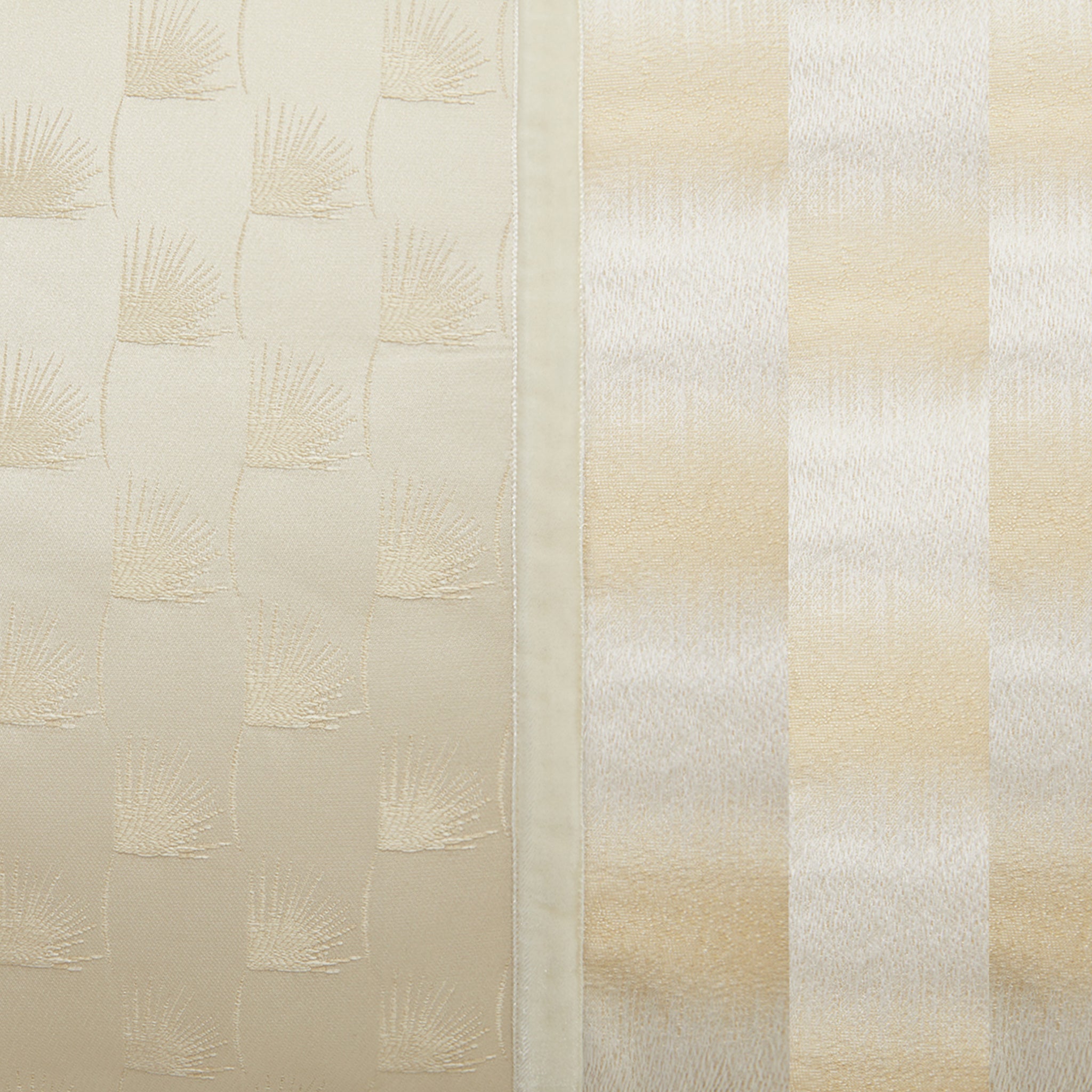 KAEDE IKAT Cushion 50x70cm - K三