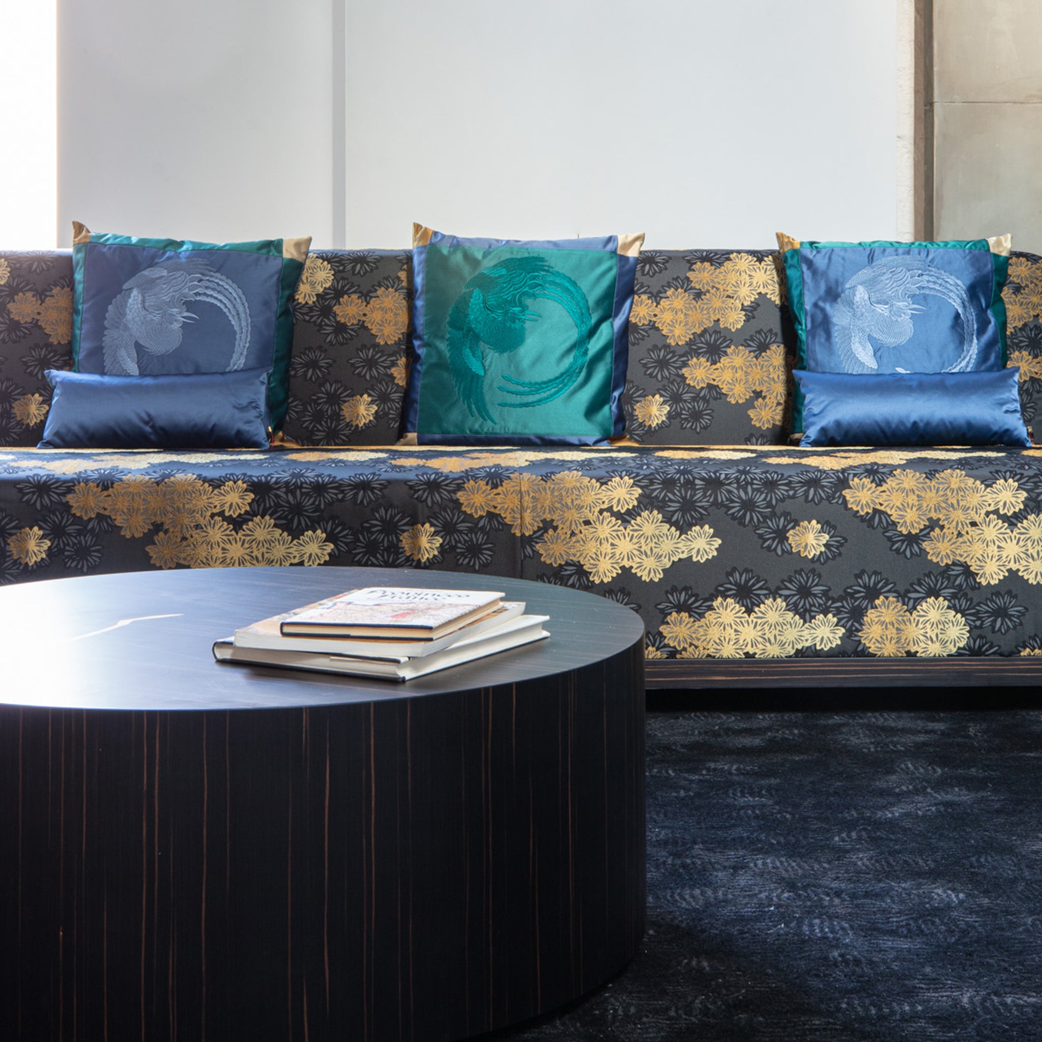 PHOENIX Cushion 50x50cm - K三